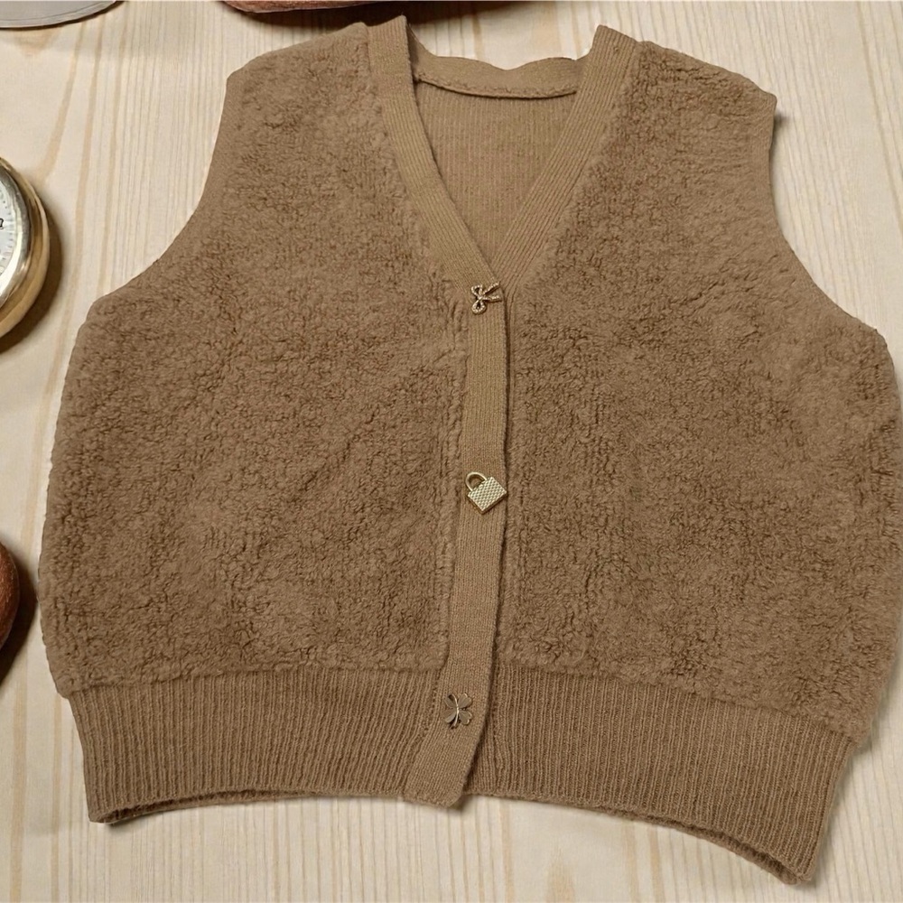 Commense Warm Beige Knitwear